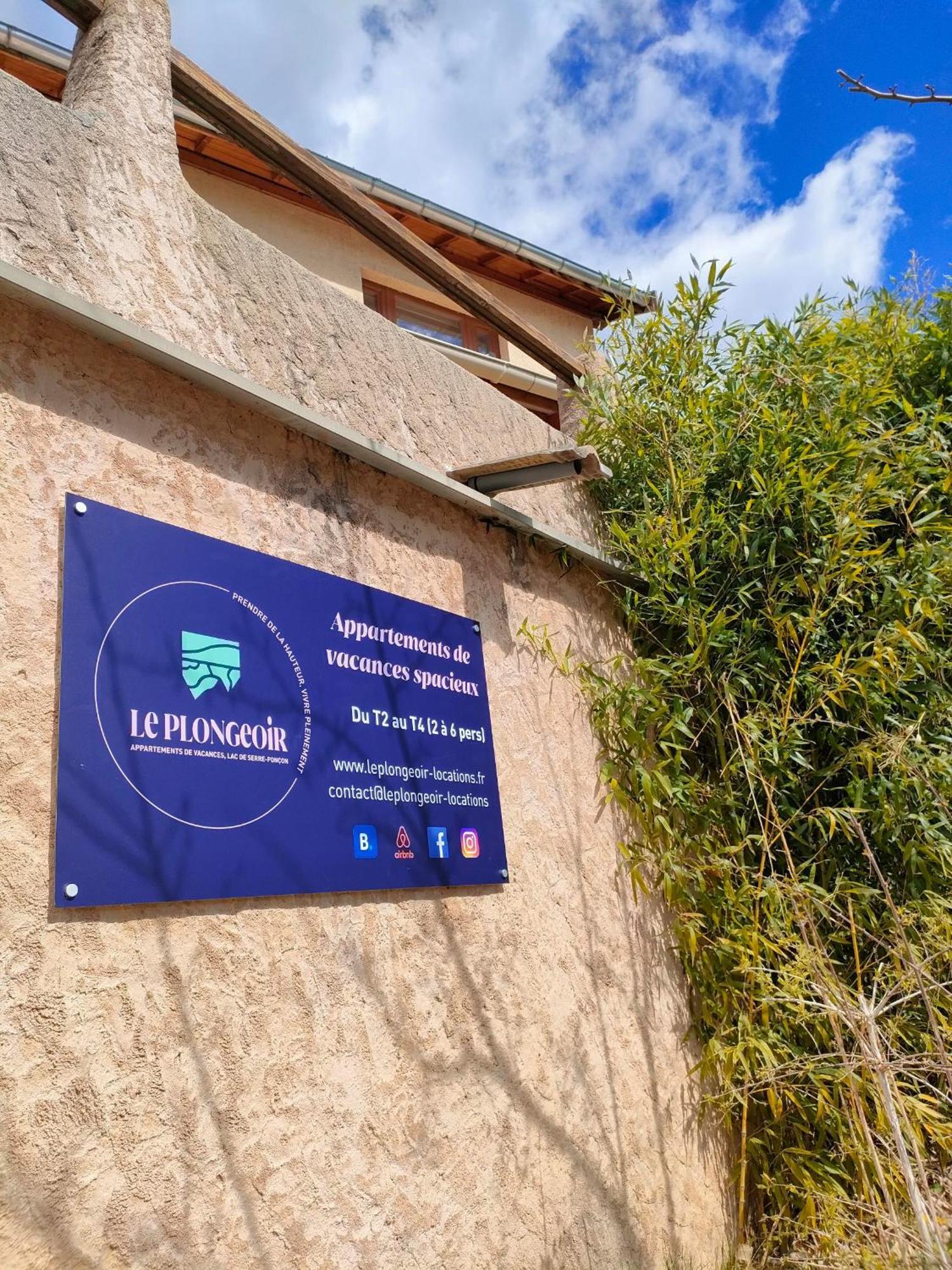 Le Cosy Du Plongeoir - T2 Neuf Avec Vue Sur Le Lac De Serre Poncon Et Grande Terrasse Avec Jardin Savines Exterior photo